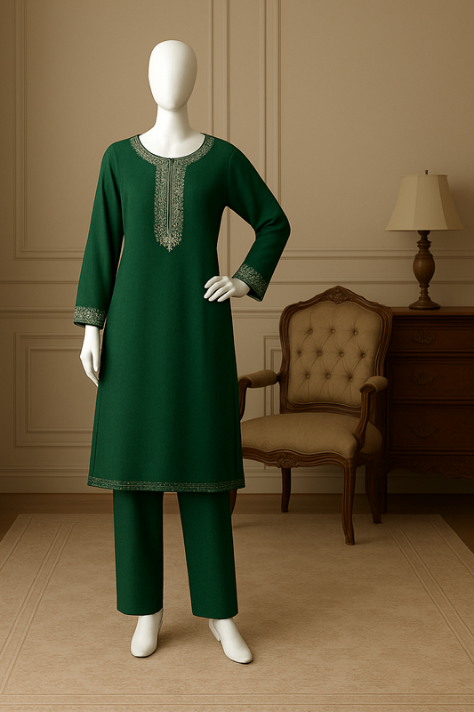 Emerald Green Embroidered 2-Piece Unstitched Suit – A Celebration of Classic Elegance
